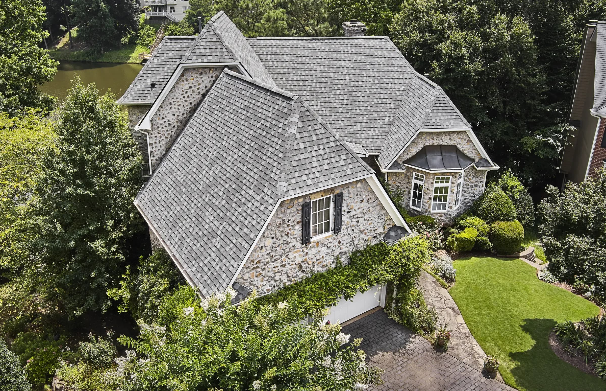 Home with Atlas Pinnacle Pristine shingles in Coastal Granite